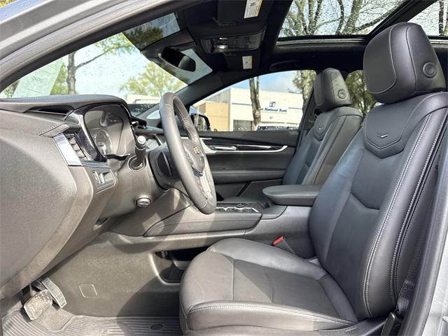 used 2024 Cadillac XT5 car, priced at $39,600