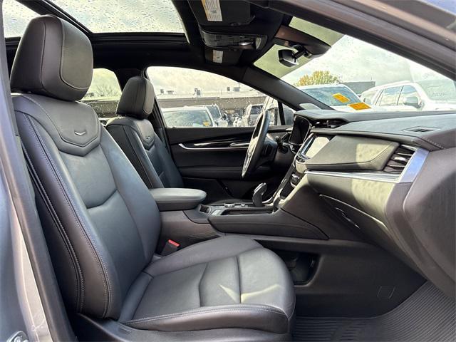 used 2024 Cadillac XT5 car, priced at $39,600
