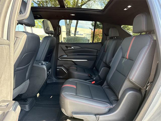 used 2025 Chevrolet Traverse car, priced at $54,700