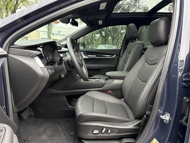 new 2025 Cadillac XT5 car, priced at $54,145