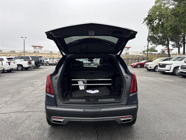 new 2025 Cadillac XT5 car, priced at $54,145