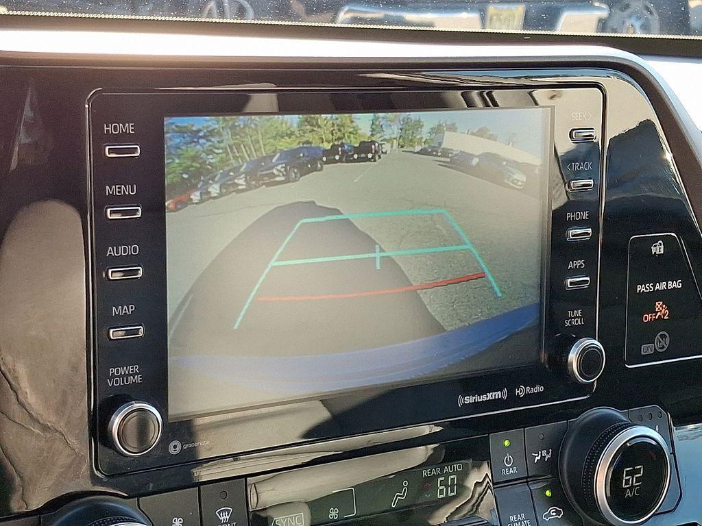 used 2022 Toyota Highlander car, priced at $33,977