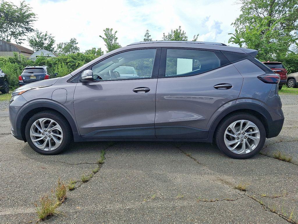 used 2022 Chevrolet Bolt EUV car, priced at $19,000