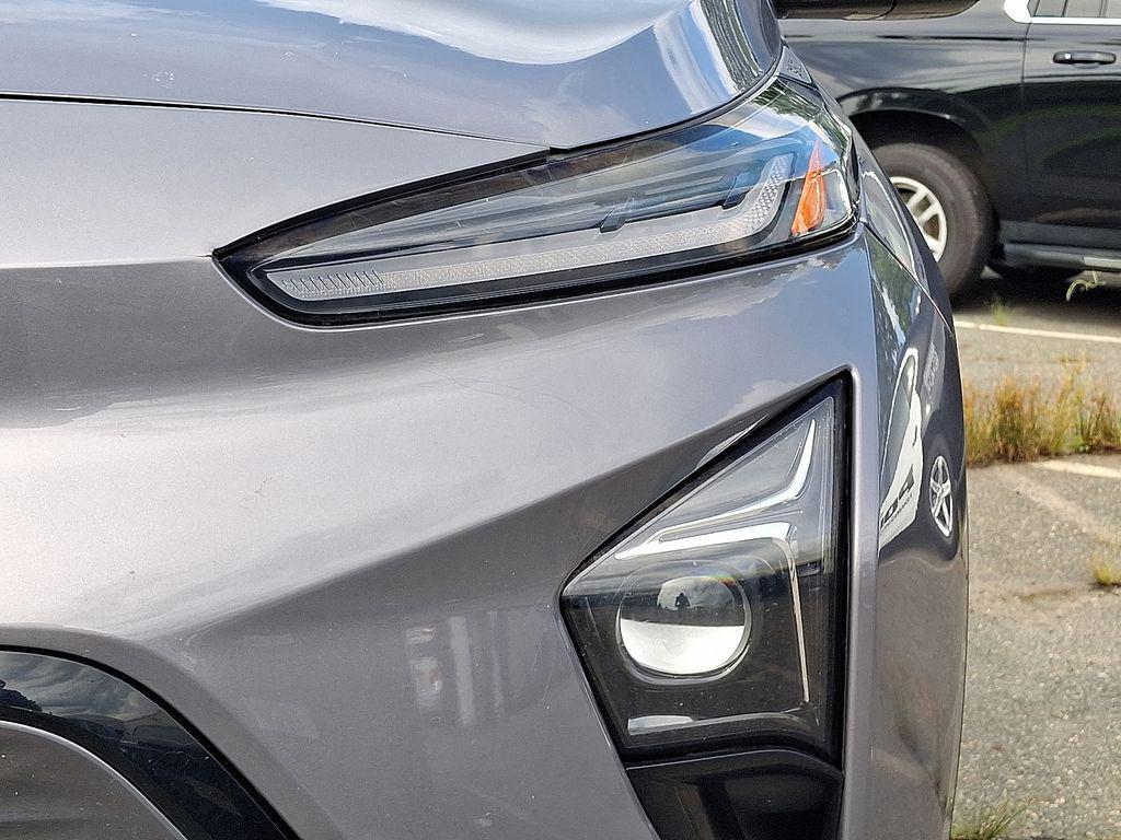 used 2022 Chevrolet Bolt EUV car, priced at $19,000