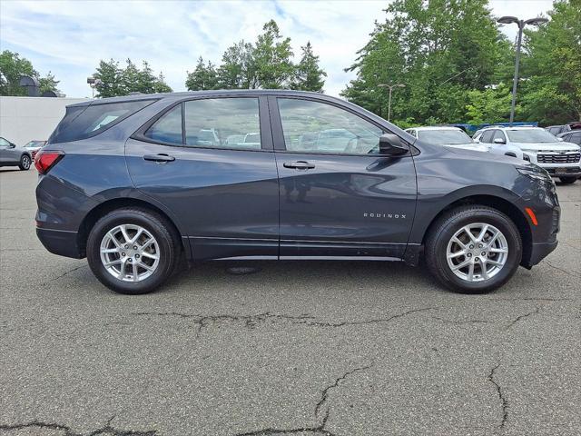used 2022 Chevrolet Equinox car, priced at $17,500