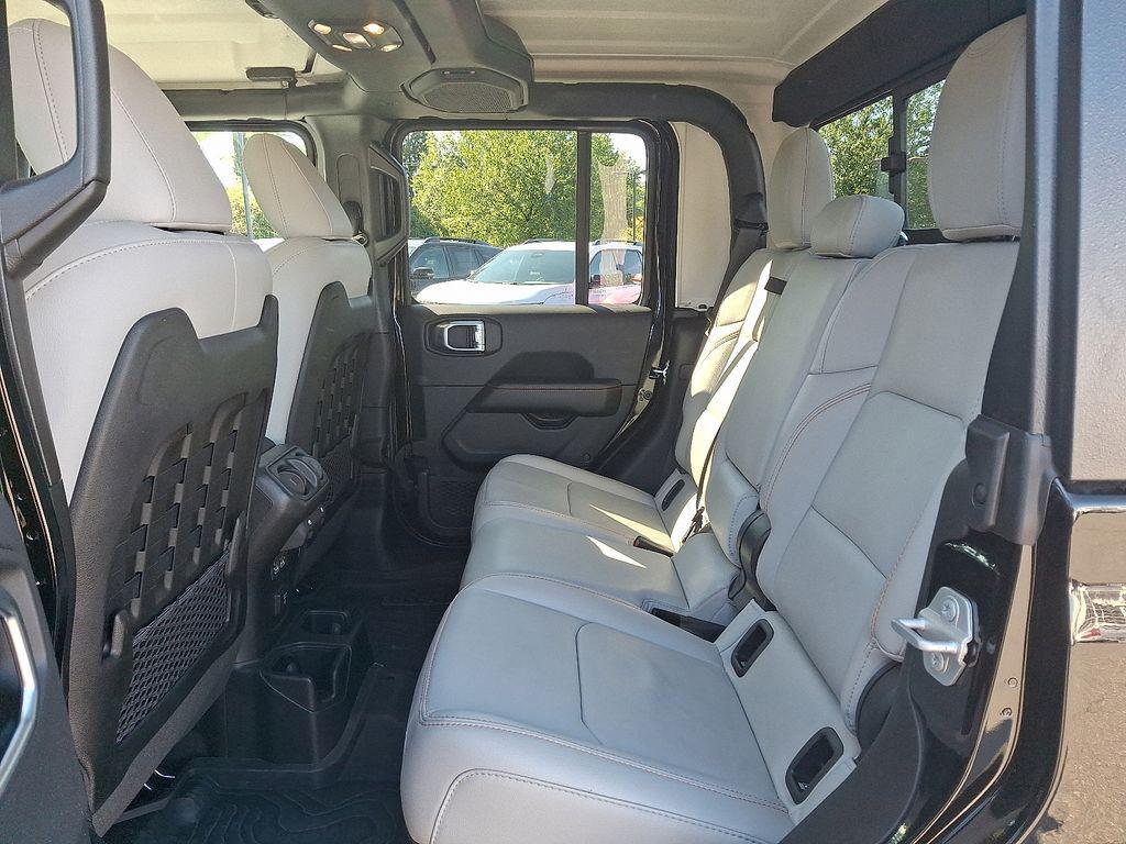 used 2023 Jeep Gladiator car, priced at $38,997