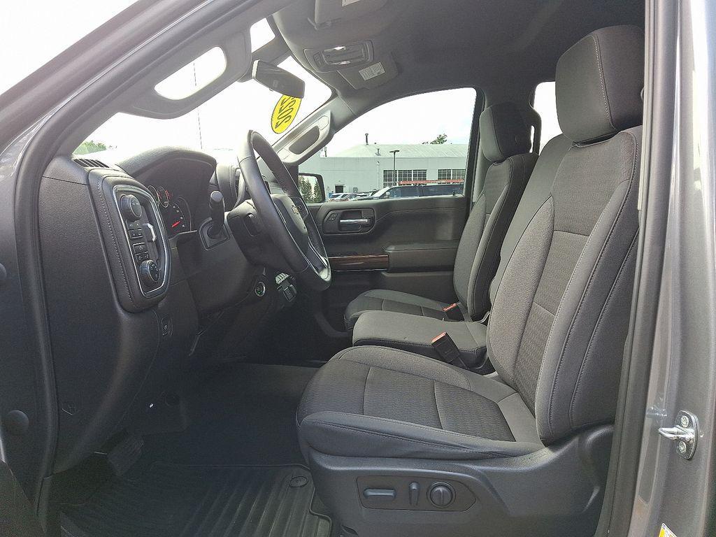 used 2022 Chevrolet Silverado 1500 car, priced at $33,000
