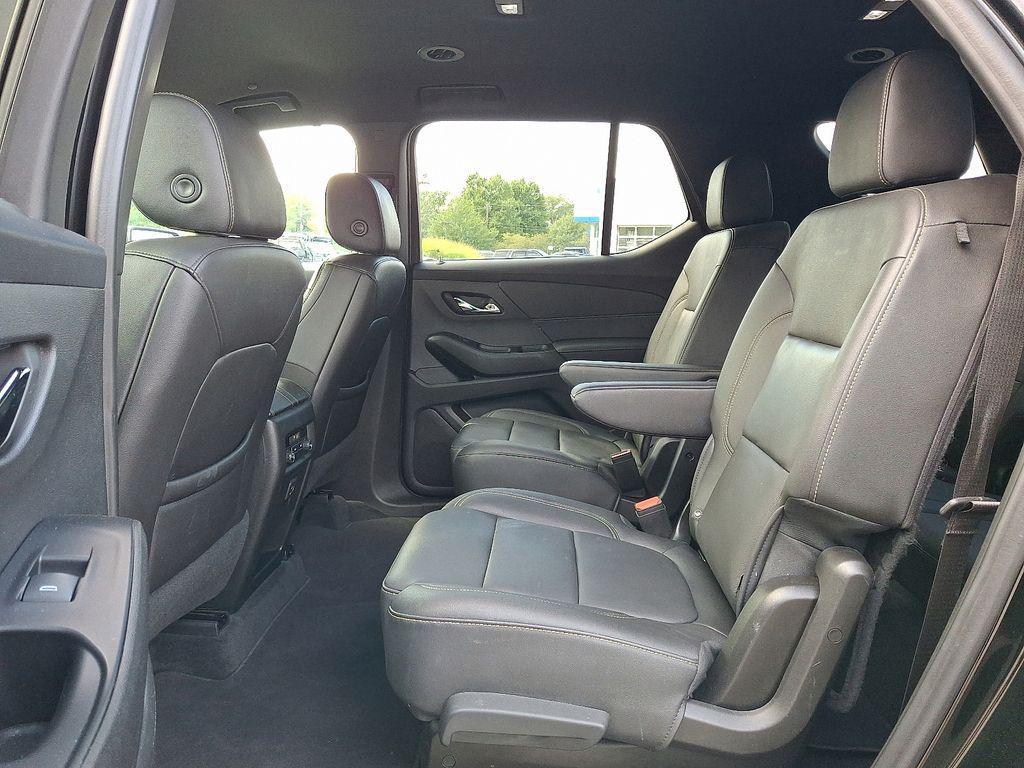 used 2022 Chevrolet Traverse car, priced at $29,500