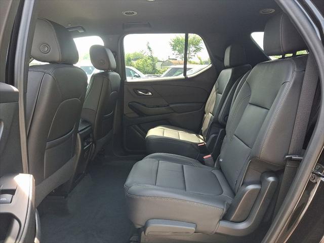 used 2023 Chevrolet Traverse car, priced at $32,500