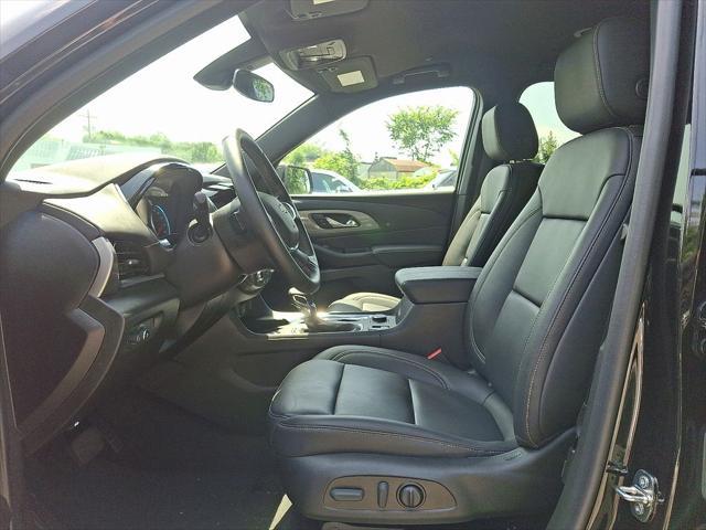 used 2023 Chevrolet Traverse car, priced at $32,500