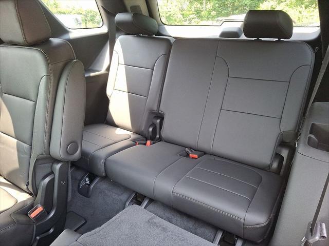 used 2023 Chevrolet Traverse car, priced at $32,500