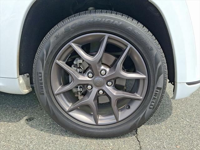 used 2020 Jeep Grand Cherokee car, priced at $26,500