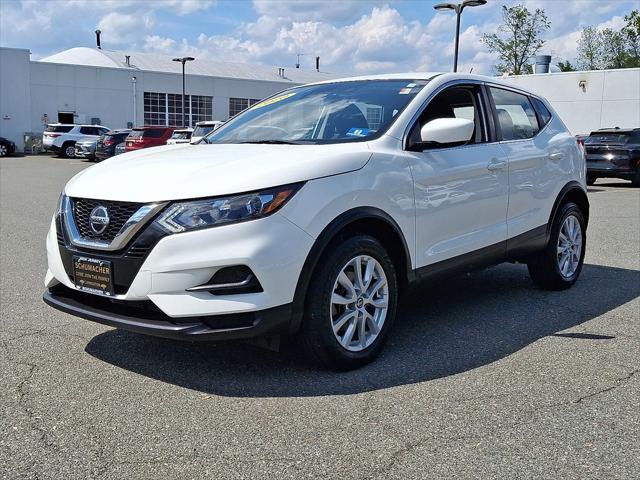 used 2020 Nissan Rogue Sport car, priced at $15,000