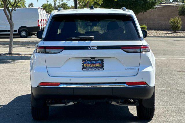 new 2024 Jeep Grand Cherokee car, priced at $38,055