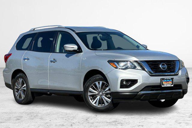 used 2019 Nissan Pathfinder car, priced at $21,399