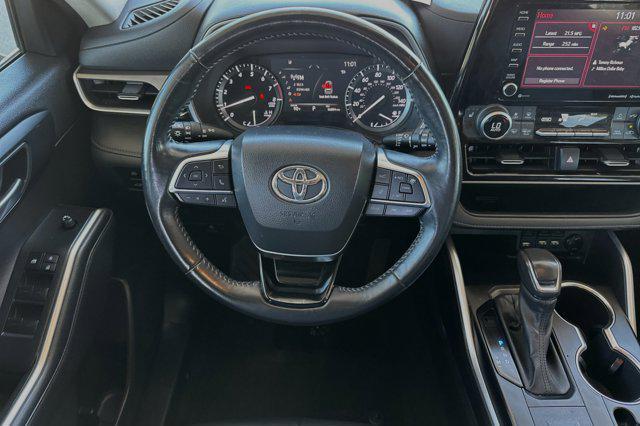 used 2021 Toyota Highlander car, priced at $28,349