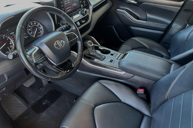 used 2021 Toyota Highlander car, priced at $28,349