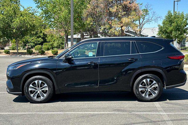 used 2021 Toyota Highlander car, priced at $28,349