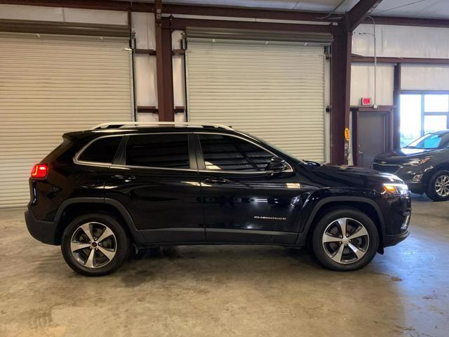 used 2019 Jeep Cherokee car, priced at $15,965