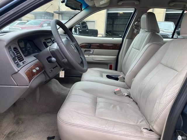 used 2007 Mercury Grand Marquis car, priced at $6,873