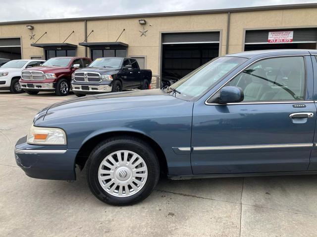 used 2007 Mercury Grand Marquis car, priced at $6,873