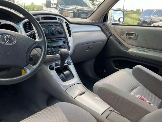 used 2007 Toyota Highlander Hybrid car, priced at $5,999