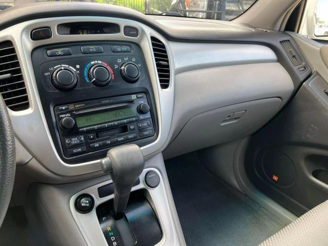 used 2007 Toyota Highlander Hybrid car, priced at $5,999