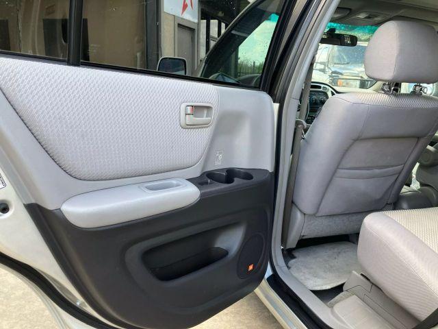 used 2007 Toyota Highlander Hybrid car, priced at $5,999