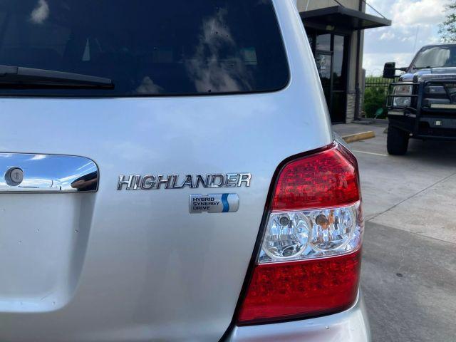 used 2007 Toyota Highlander Hybrid car, priced at $5,999