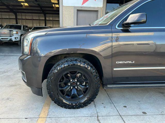 used 2016 GMC Yukon XL car, priced at $18,999