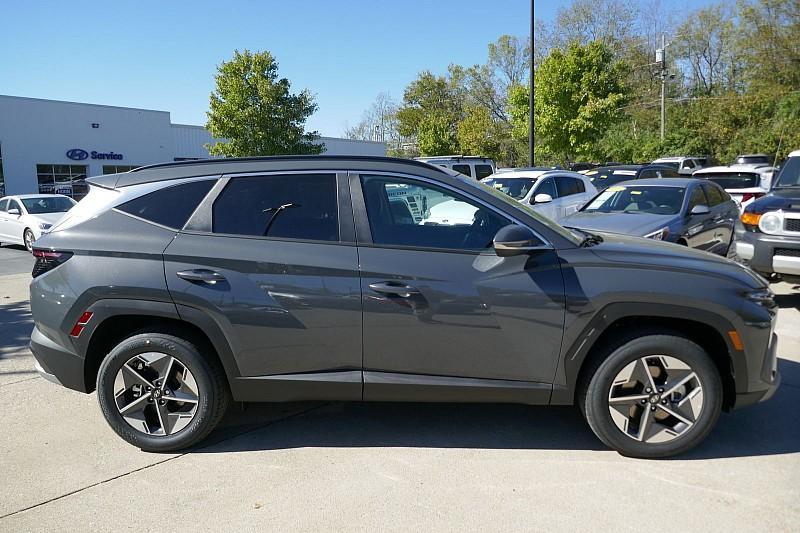 new 2025 Hyundai Tucson car, priced at $34,627