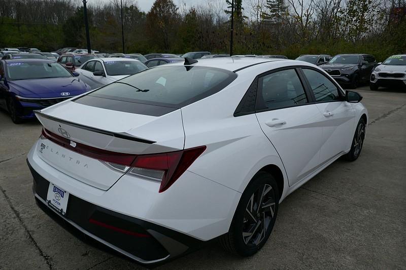 new 2025 Hyundai Elantra car, priced at $24,097