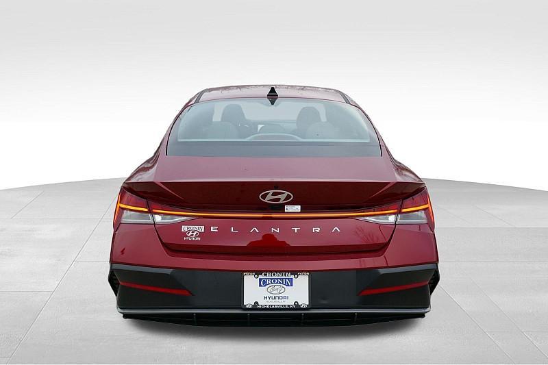 new 2025 Hyundai Elantra car, priced at $26,769