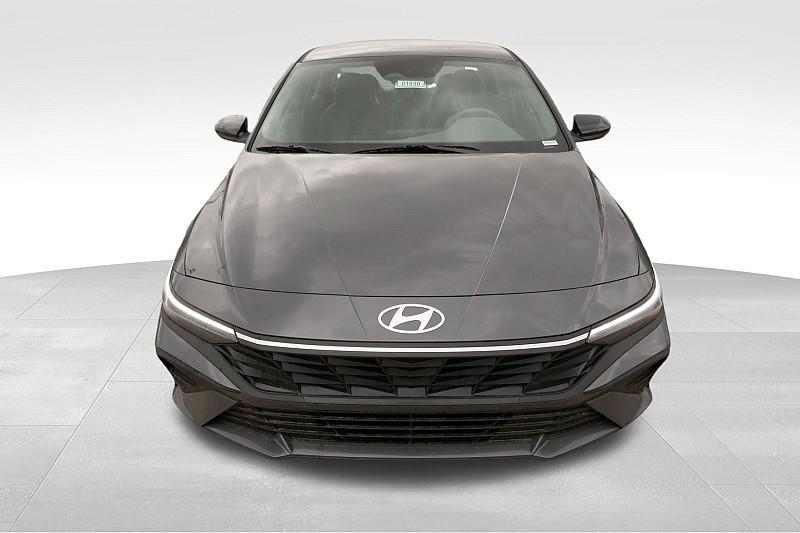 new 2025 Hyundai Elantra car, priced at $24,048