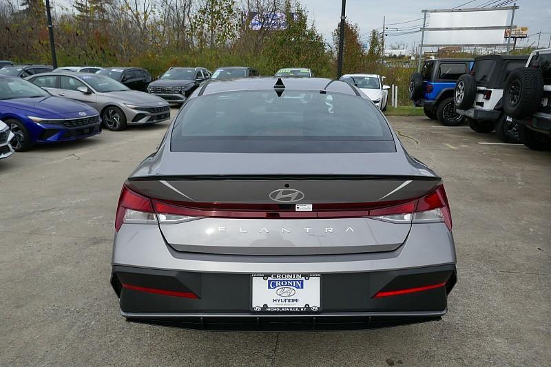 new 2025 Hyundai Elantra car, priced at $23,646