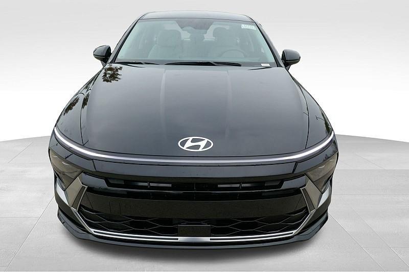 new 2025 Hyundai Sonata car, priced at $29,382