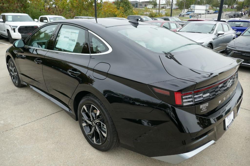 new 2025 Hyundai Sonata car, priced at $29,182