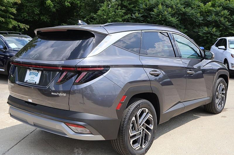 new 2025 Hyundai TUCSON Hybrid car, priced at $42,109