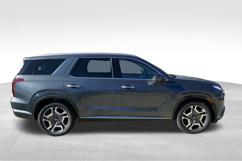 new 2025 Hyundai Palisade car, priced at $50,328