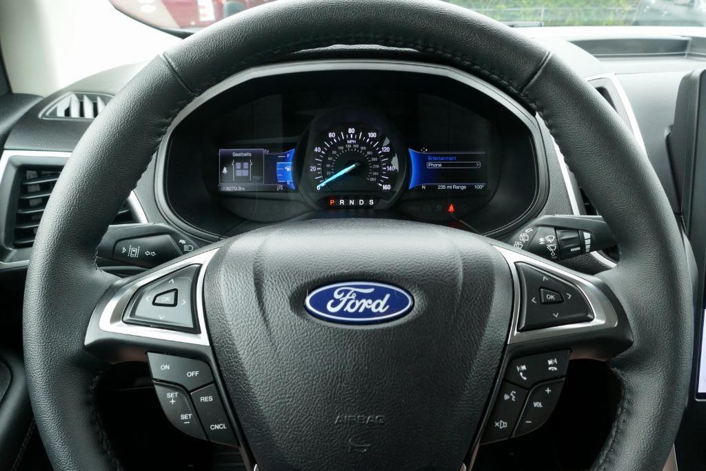 used 2024 Ford Edge car, priced at $28,990