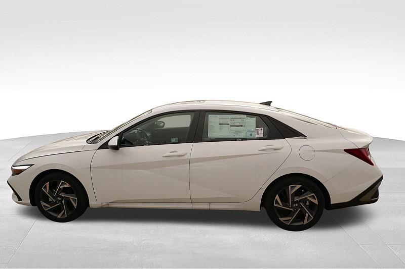 new 2025 Hyundai ELANTRA HEV car, priced at $31,016