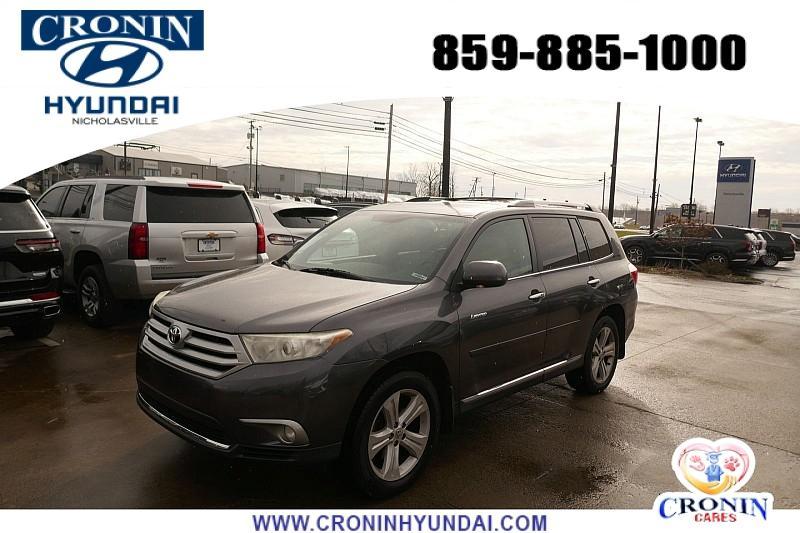 used 2013 Toyota Highlander car, priced at $15,490