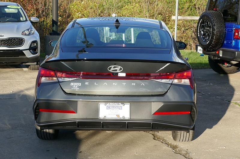 new 2025 Hyundai Elantra car, priced at $23,846