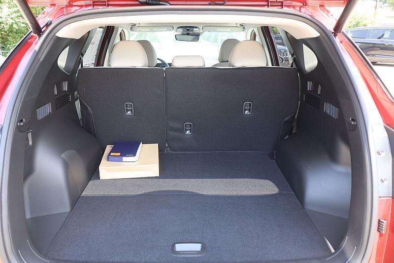 new 2025 Hyundai Tucson car, priced at $36,097