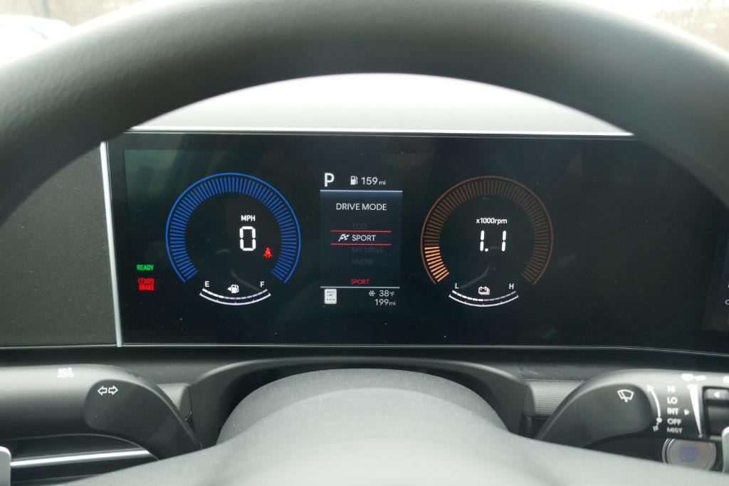 new 2025 Hyundai TUCSON Hybrid car, priced at $34,376