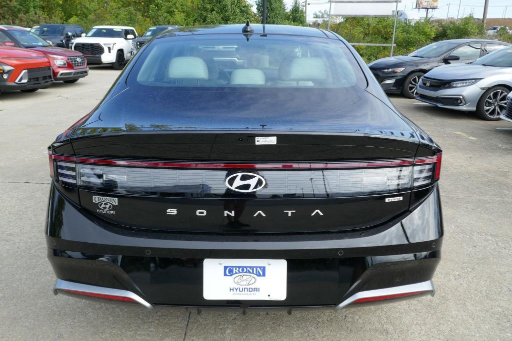 new 2025 Hyundai Sonata Hybrid car, priced at $37,764