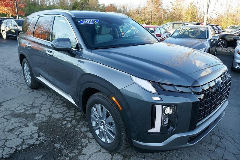 new 2025 Hyundai Palisade car, priced at $41,893