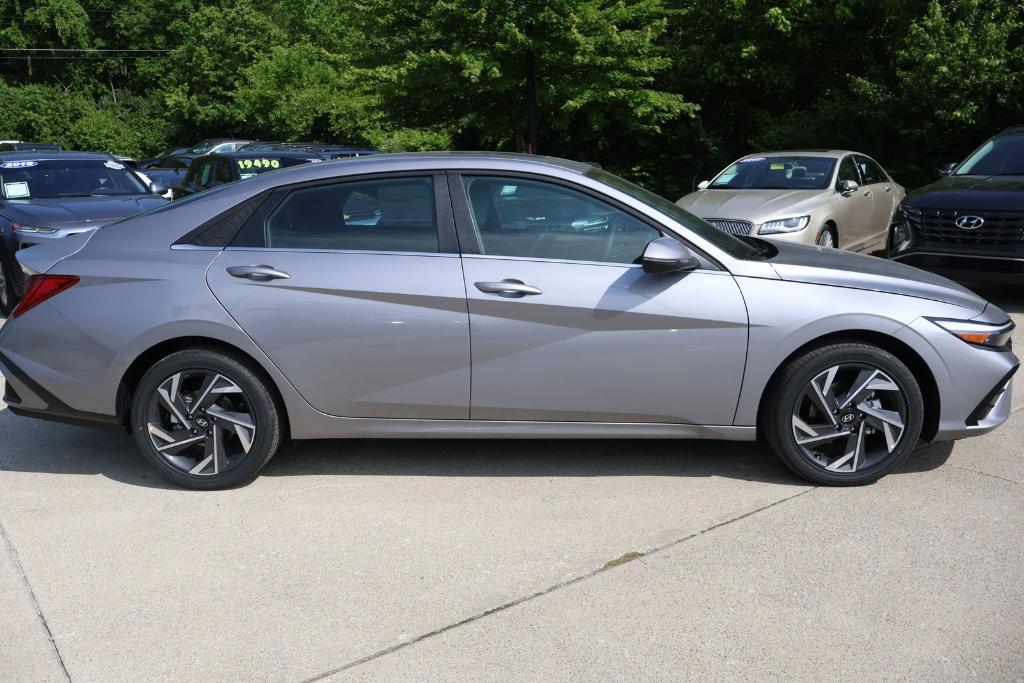 new 2025 Hyundai ELANTRA HEV car, priced at $30,642