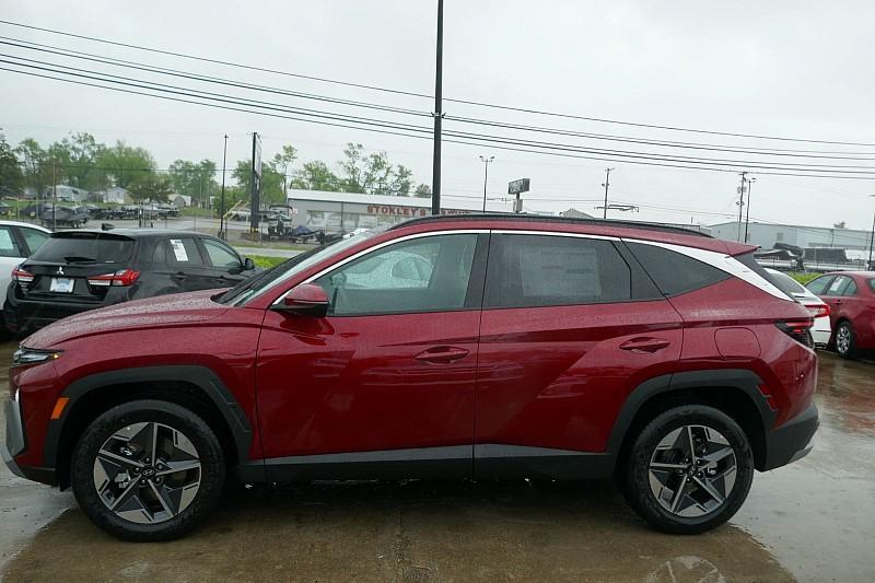 new 2025 Hyundai TUCSON Hybrid car, priced at $37,796