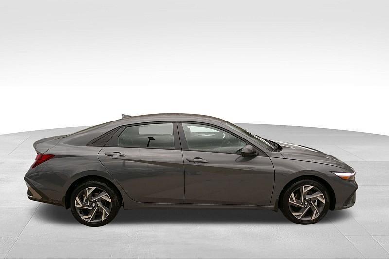 new 2025 Hyundai Elantra car, priced at $24,045